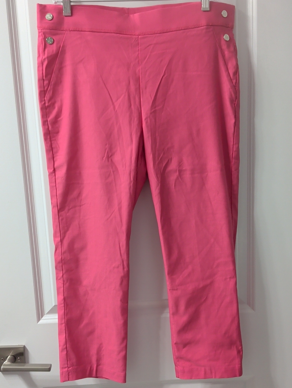 Rafaella Women's Bright Pink Stretch Capri Pants